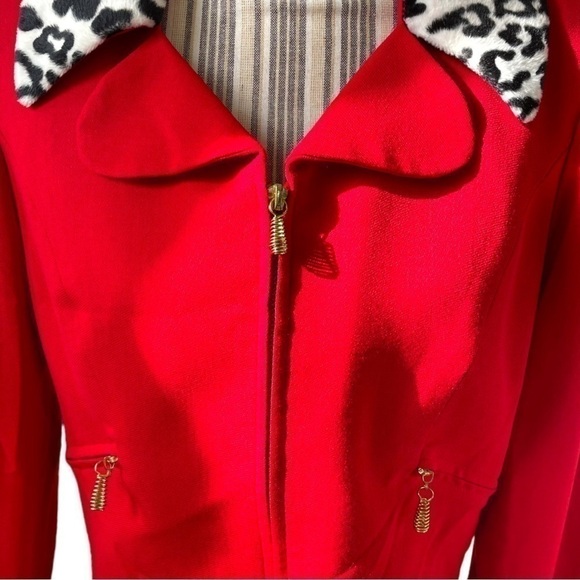 KELLY Graham cropped jacket, size 8, zipped front and pockets, shoulder pads - Picture 3 of 5